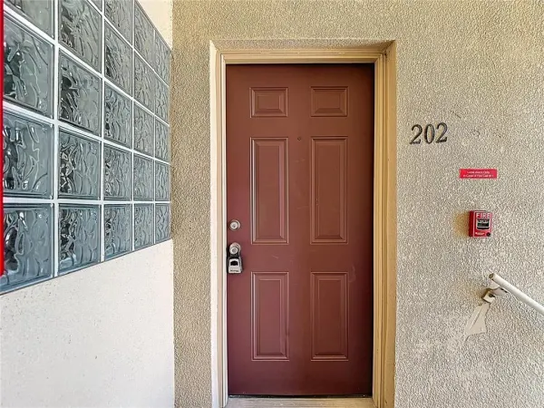 6446 Cypressdale Drive, Unit 202, Riverview, FL, 33578
