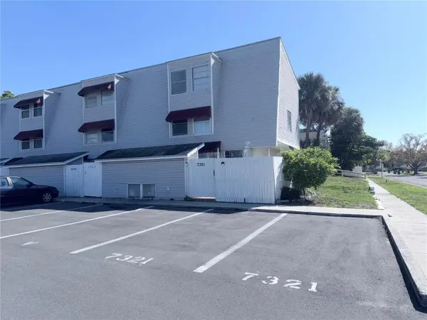7321 Jackson Springs Road, Tampa, FL, 33634