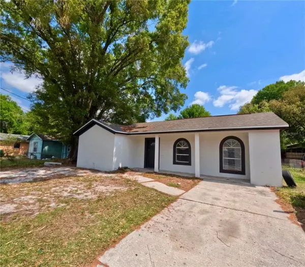 1004 S Empire Street, Plant City, FL, 33563