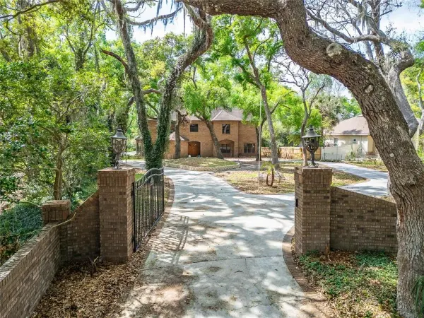 902 River Rapids Avenue, Brandon, FL, 33511