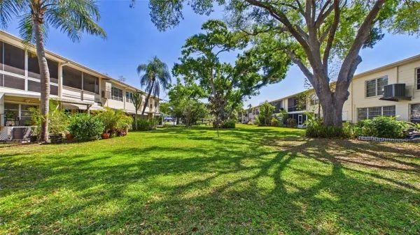 5664 40th Terrace N, Unit 428, St Petersburg, FL, 33710