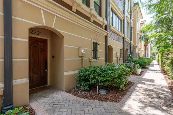 2221 Soho Bay Court, Tampa, FL, 33606