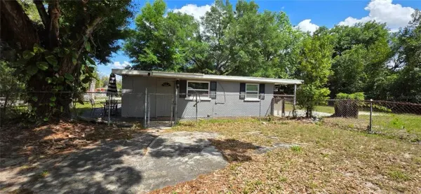 4215 E Henry Avenue, Tampa, FL, 33610