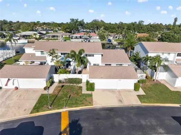 6747 Cape Hatteras Way NE, Unit 3, St Petersburg, FL, 33702