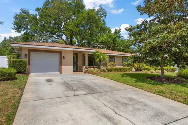 2139 Lanai Avenue, Belleair Bluffs, FL, 33770