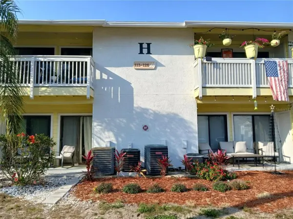 455 Alt 19 S, Unit 121, Palm Harbor, FL, 34683