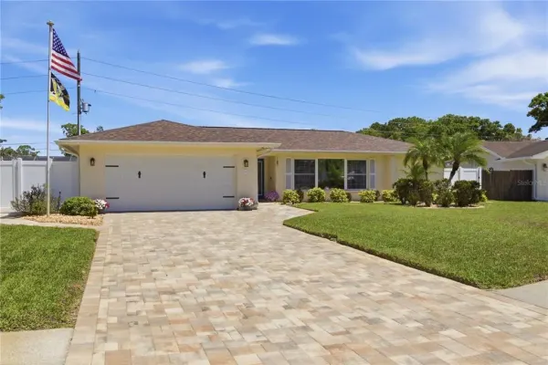 2990 Meadow Oak Drive N, Clearwater, FL, 33761