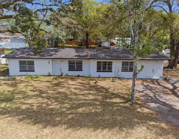 10945 N Boulevard, Tampa, FL, 33612