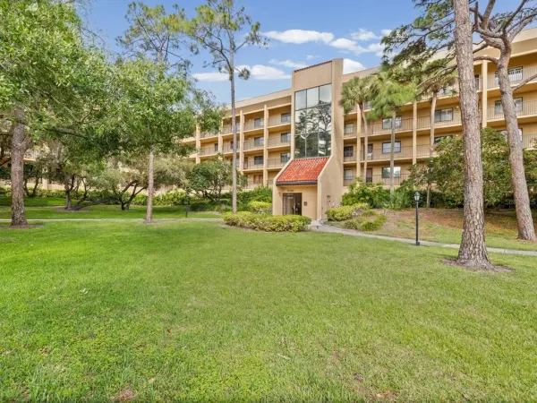 3078 Eastland Boulevard, Unit 309, Clearwater, FL, 33761