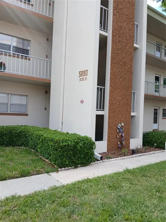 5880 38th Avenue N, Unit 304, St Petersburg, FL, 33710