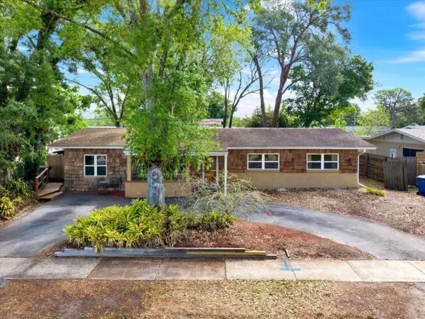 2561 58th Street N, St Petersburg, FL, 33710