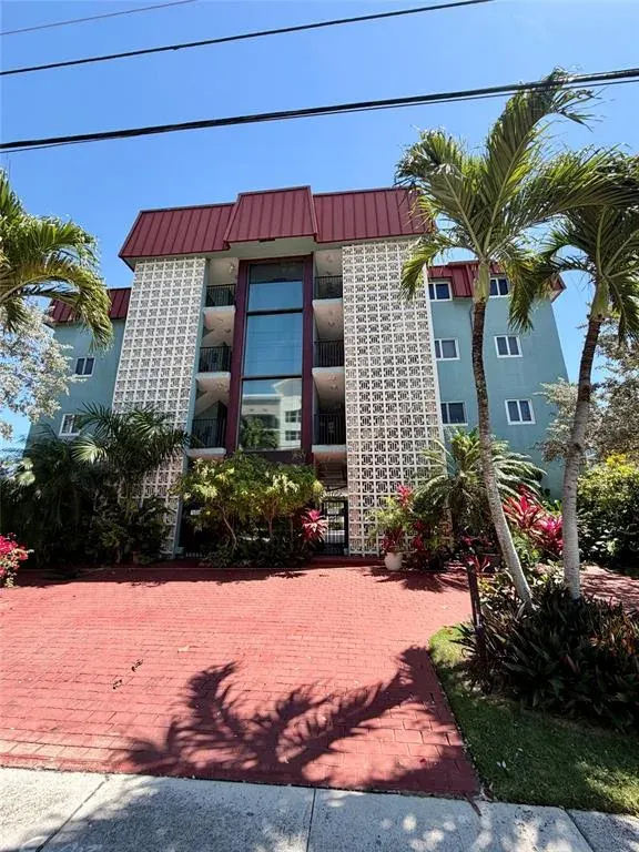 180 SE 20th Avenue, Unit 303, Deerfield Beach, FL, 33441