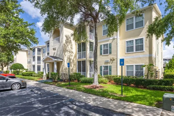 18439 Bridle Club Drive, Tampa, FL, 33647