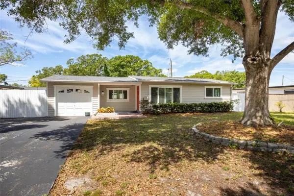 7500 Orpine Drive N, St Petersburg, FL, 33702