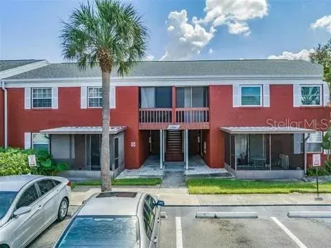 1084 82nd Terrace N, Unit 1084e, St Petersburg, FL, 33702