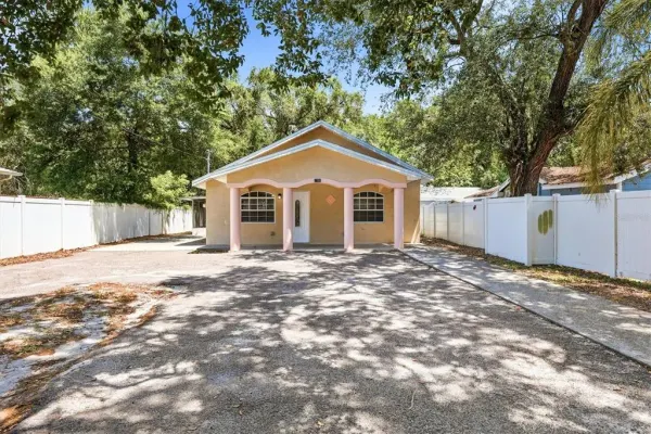 1708 E Genesee Street, Tampa, FL, 33610