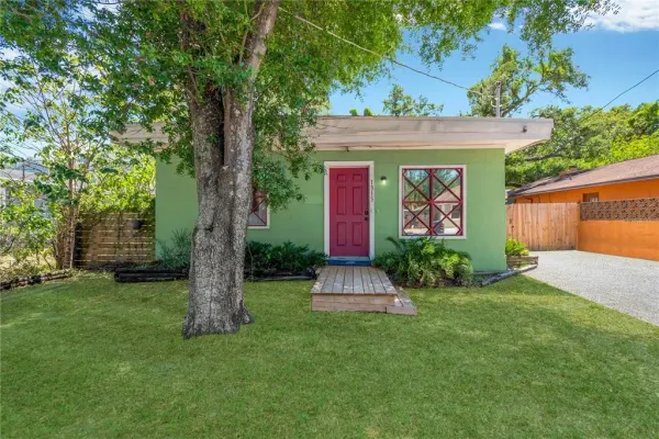1315 E Osborne Avenue, Tampa, FL, 33603