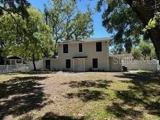 917 E Poinsettia Avenue, Tampa, FL, 33612