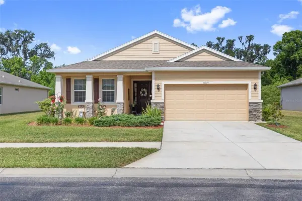 12421 Eastpointe Drive, Dade City, FL, 33525