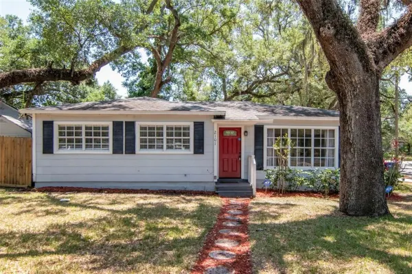 2101 E Howell Street, Tampa, FL, 33610