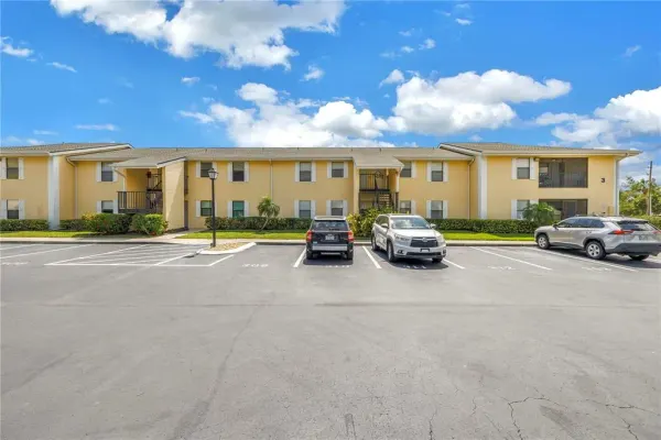 3001 58th Avenue S, Unit 315, St Petersburg, FL, 33712