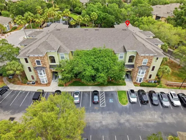 9916 Courtney Palms Boulevard, Unit 302, Tampa, FL, 33619