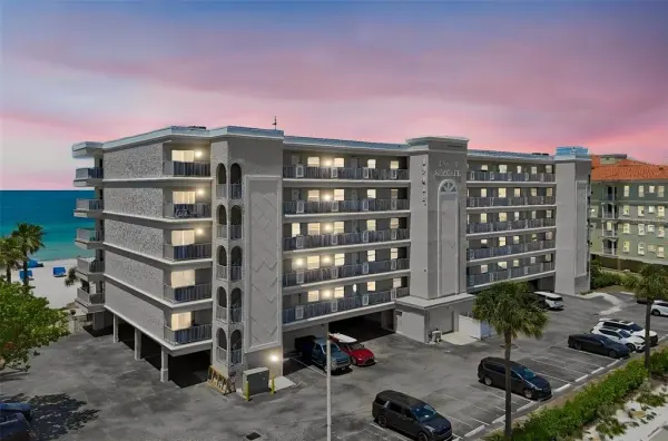 19418 Gulf Boulevard, Unit 204, Indian Shores, FL, 33785