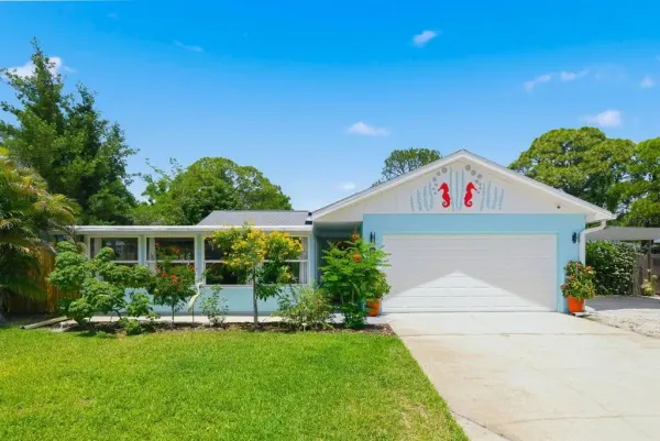 2221 Coronada Way S, St Petersburg, FL, 33712