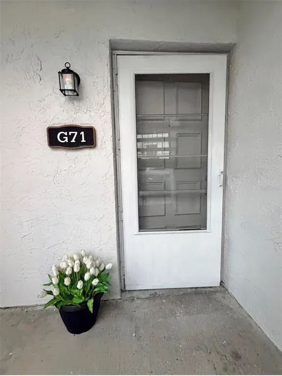 3815 N Oak Drive, Unit G71, Tampa, FL, 33611