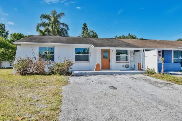 8801 Thousand Oaks Court, Tampa, FL, 33634
