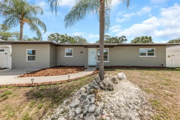 1437 Carlos Avenue, Clearwater, FL, 33755