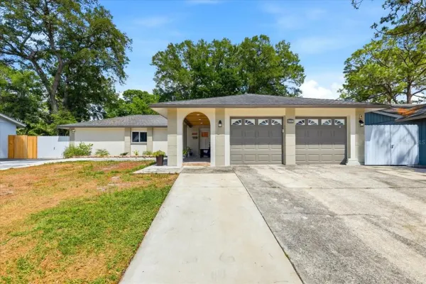 8331 W Pocahontas Avenue, Tampa, FL, 33615