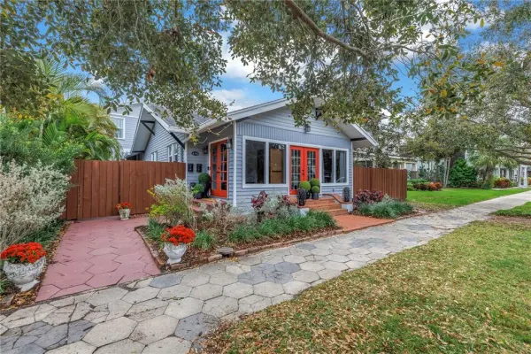 436 12TH AVENUE NE, ST PETERSBURG, FL, 33701