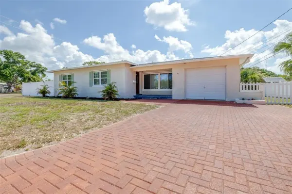 2991 38th Street N, St Petersburg, FL, 33713