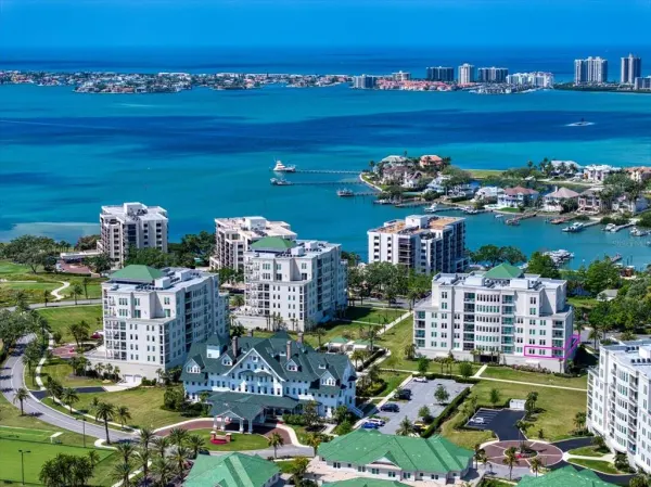 145 Belleview Boulevard, Unit 201, Belleair, FL, 33756