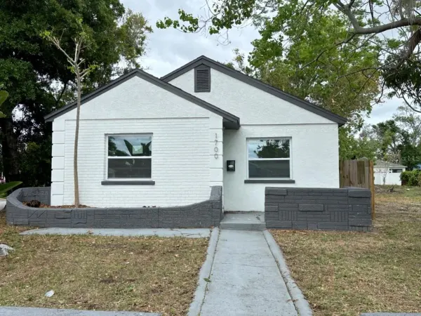 1700 30th Street S, St Petersburg, FL, 33712