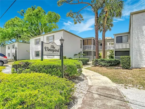 4611 W North B Street, Unit 240, Tampa, FL, 33609