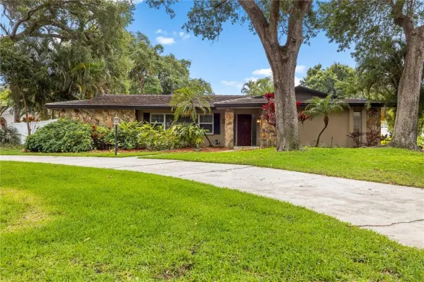 2215 Buena Vista Drive, Clearwater, FL, 33764