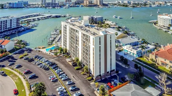 255 Dolphin Point, Unit 305, Clearwater Beach, FL, 33767
