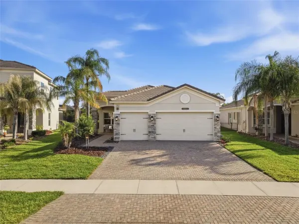 30423 Tristania Court, Wesley Chapel, FL, 33543