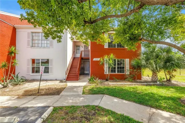 1310 83rd Avenue N, Unit D, St Petersburg, FL, 33702