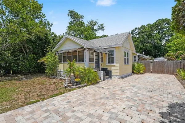 2827 9th Avenue N, St Petersburg, FL, 33713