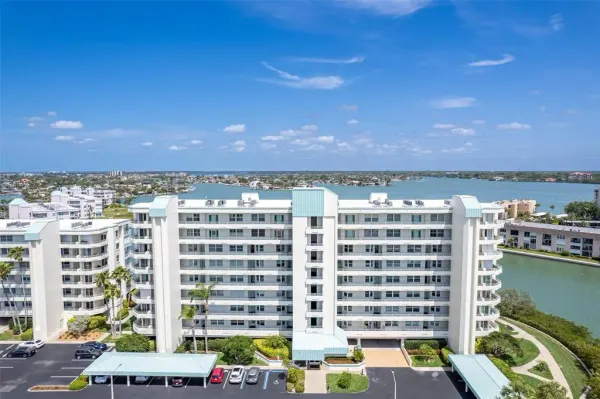 7963 Sailboat Key Boulevard S, Unit Ph801, South Pasadena, FL, 33707