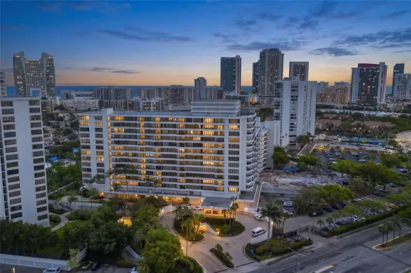 500 Three Islands Boulevard, Unit 1008, Hallandale Beach, FL, 33009