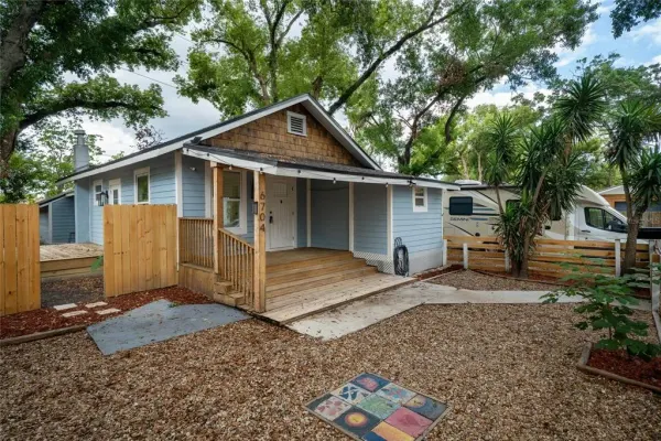 6704 N Taliaferro Avenue, Tampa, FL, 33604
