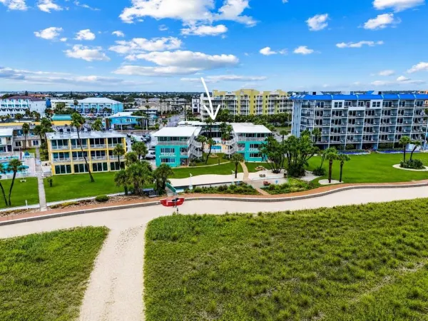 11730 Gulf Boulevard, Unit 31, Treasure Island, FL, 33706