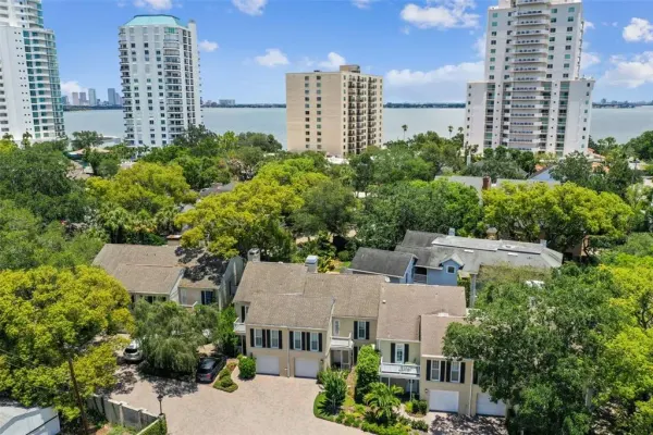 3530 Village Way, Unit 3, Tampa, FL, 33629