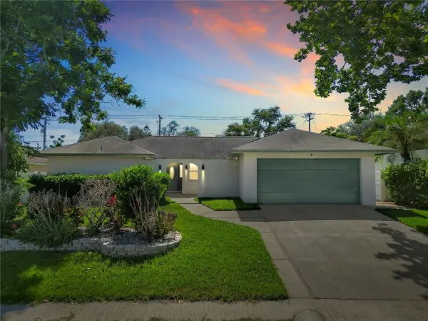 105 Foxwood Drive, Brandon, FL, 33510