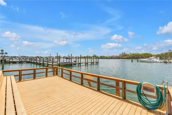 10375 Paradise Boulevard, Unit 51, Treasure Island, FL, 33706