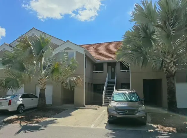 15215 Amberly Drive, Unit 907, Tampa, FL, 33647